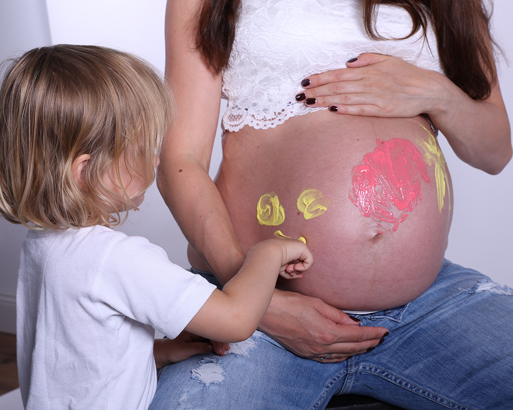 Babybauchshooting Hamburg - Portrait aus dem Fotostudio